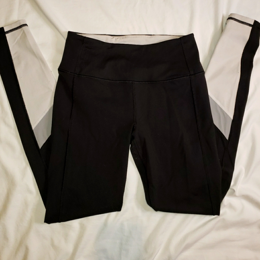 Womens Victoria Sport Legging Sz s Black white Gray